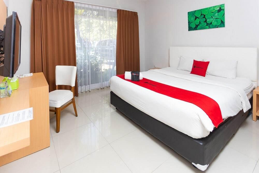 Маланг: RedDoorz Plus @ Idjen Boulevard Malang