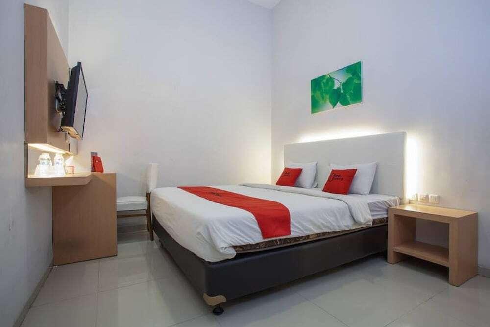 Маланг: RedDoorz Plus @ Idjen Boulevard Malang