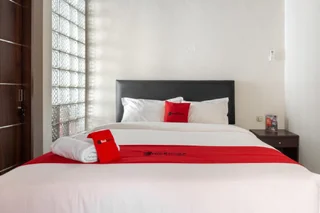 Маланг: RedDoorz @ Soekarno Hatta Indah