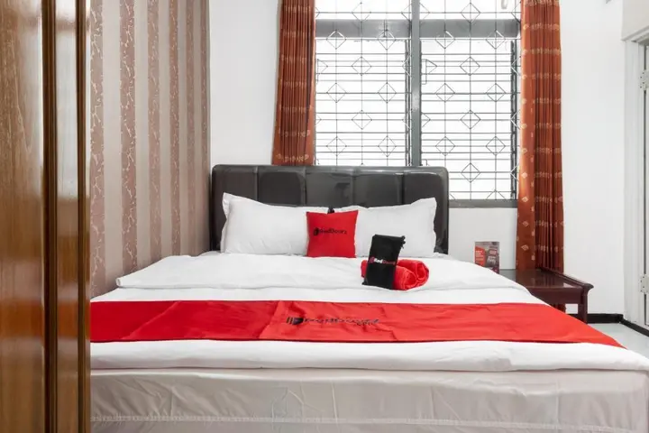 Маланг: RedDoorz near Universitas Widyagama Malang