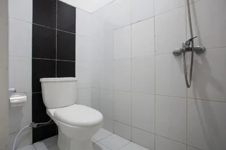 Маланг: RedDoorz near Taman Krida Budaya Malang