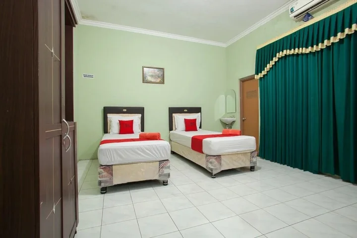 Маланг: RedDoorz Syariah @ Janti Malang