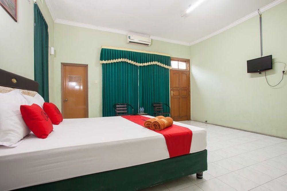 Маланг: RedDoorz Syariah @ Janti Malang