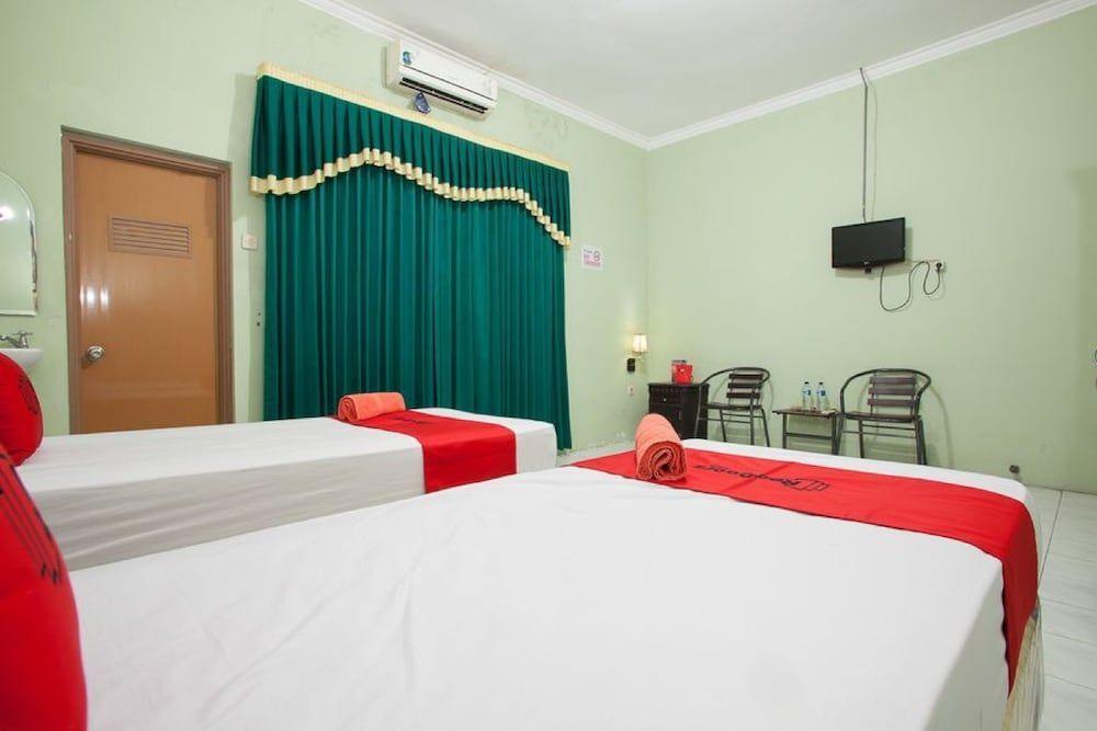 Маланг: RedDoorz Syariah @ Janti Malang