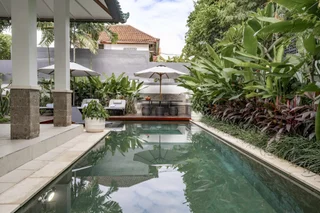 Кута: Вилла Gang Bima - Unique Retro Seminyak Private Mansion
