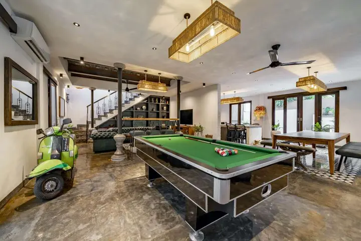Кута: Вилла Gang Bima - Unique Retro Seminyak Private Mansion