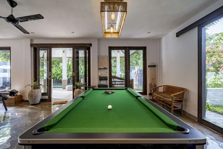 Кута: Вилла Gang Bima - Unique Retro Seminyak Private Mansion