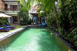 Керобокан: Вилла Kubu Luxury Seminyak Private Mansion