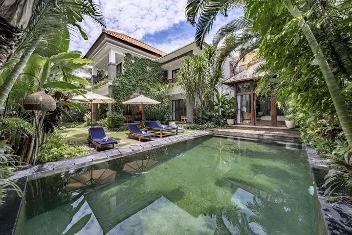 Вилла Kubu Luxury Seminyak Private Mansion — фото 1