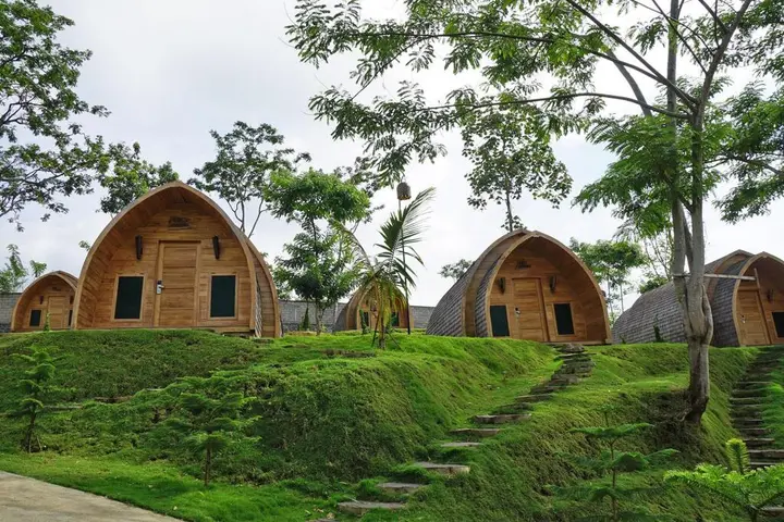 Маланг: Shanaya Resort Malang
