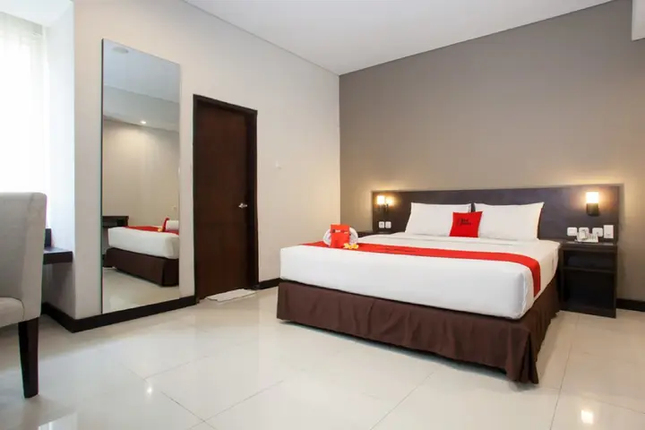 Reddoorz Premium Near Exit Toll Malang — фото 5
