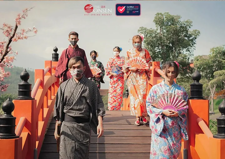 Бату: The Onsen Hot Spring Resort