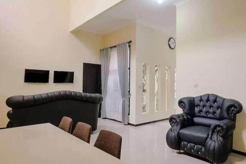 Маланг: OYO 2724 Perdana Suites Residence Syariah