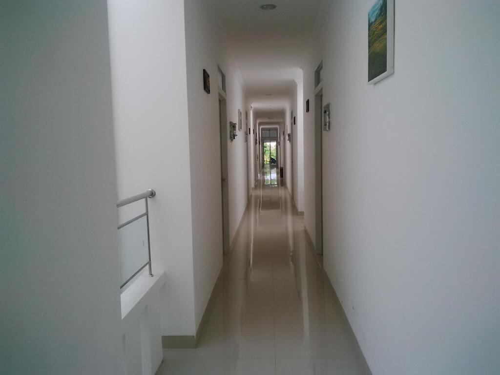 Батуретно: Chrissant Hotel