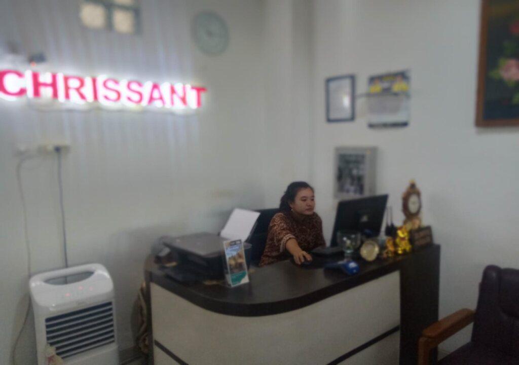 Батуретно: Chrissant Hotel