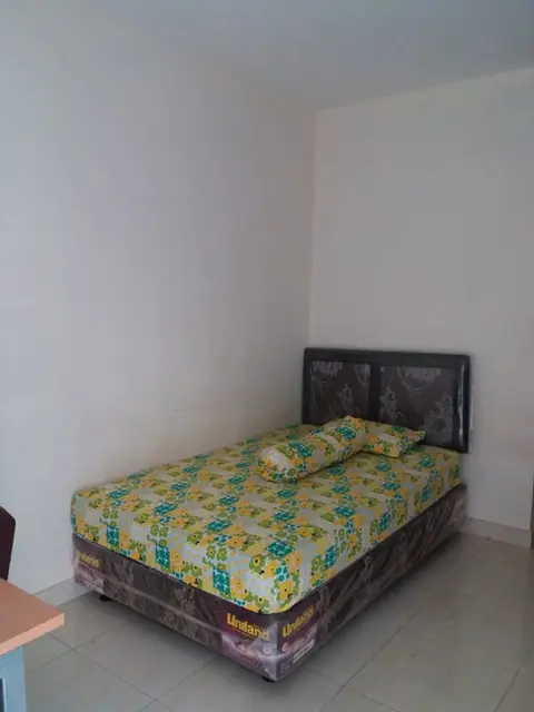 Депок: Oyo 2851 Anggrek House Syariah