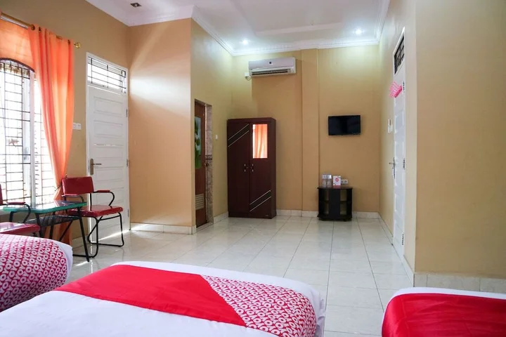 Пеканбару: OYO 1156 Fanybella Homestay