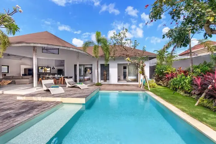 Кута: Bali Villa Near the Beach, 2041