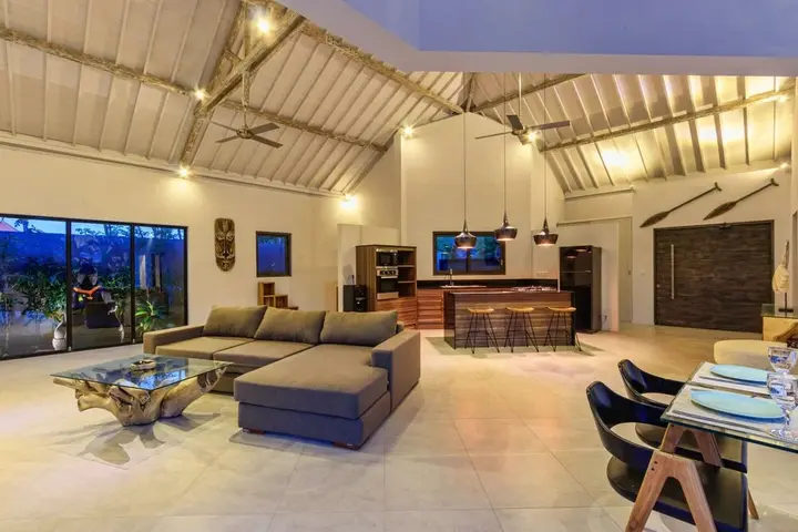 Кута: Bali Villa Near the Beach, 2041