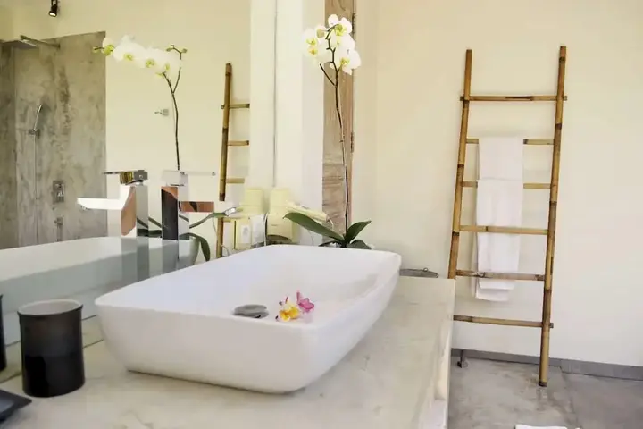 Чангу: Rent a Luxury Villa in Bali Close to the Beach