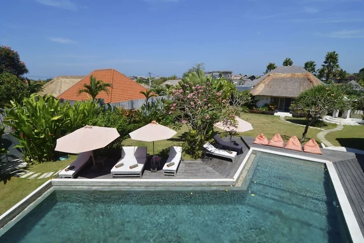 Чангу: Rent a Luxury Villa in Bali Close to the Beach