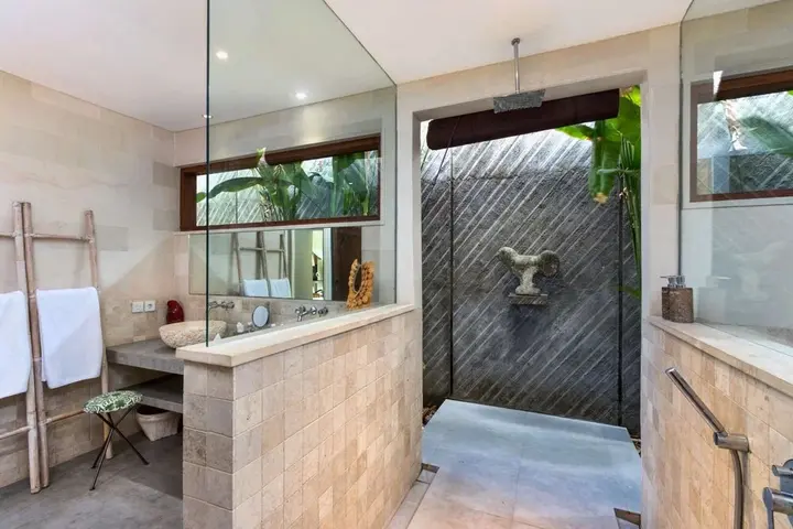 Керобокан: Bali Villa Near the Beach, 2056