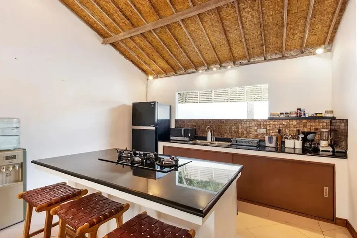 Кута: Bali Villa Near the Beach, 2030