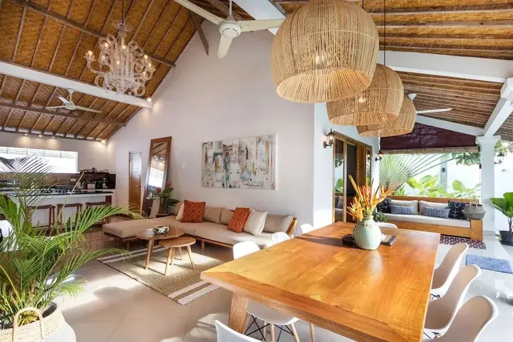 Кута: Bali Villa Near the Beach, 2030