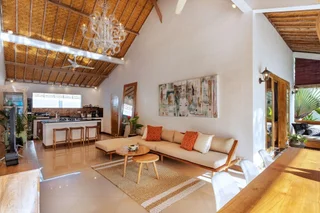 Кута: Bali Villa Near the Beach, 2030