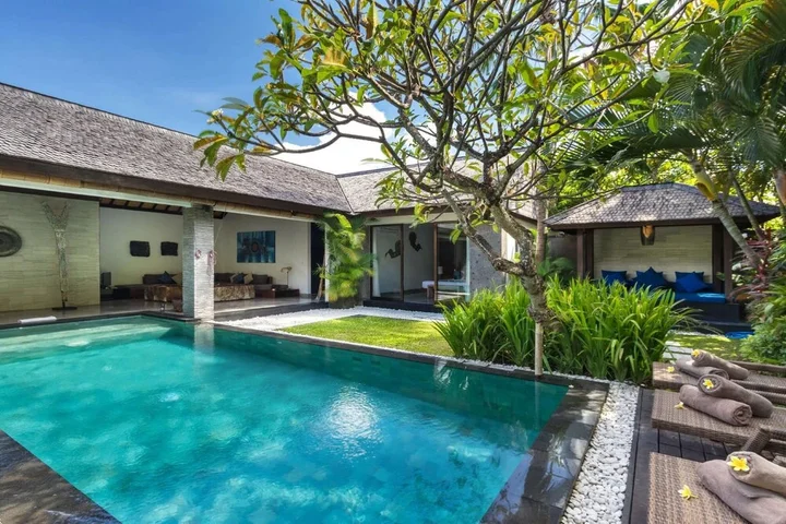 Кута: Bali Villa Near the Beach, 2080