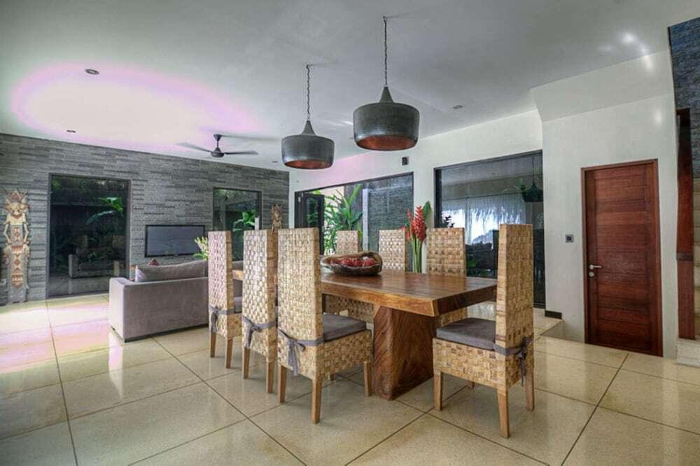 Кута: Luxury Villa in Bali near Beach, Bali Villa 2024