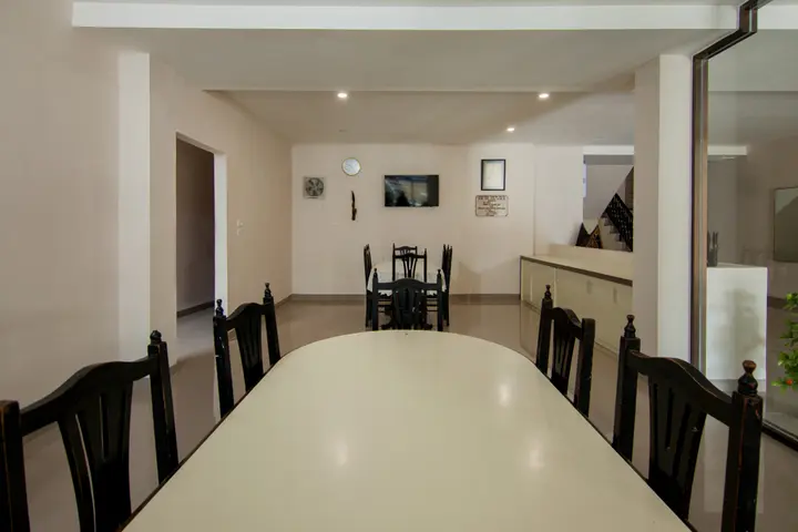 Озеро Тоба: OYO 2382 Wisata Hotel