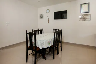 Озеро Тоба: OYO 2382 Wisata Hotel