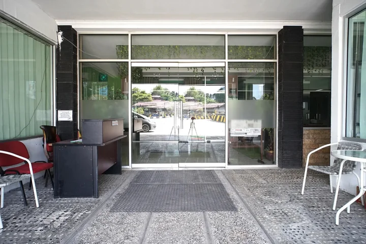 Баликпапан: Capital O 2885 Hemra Hotel