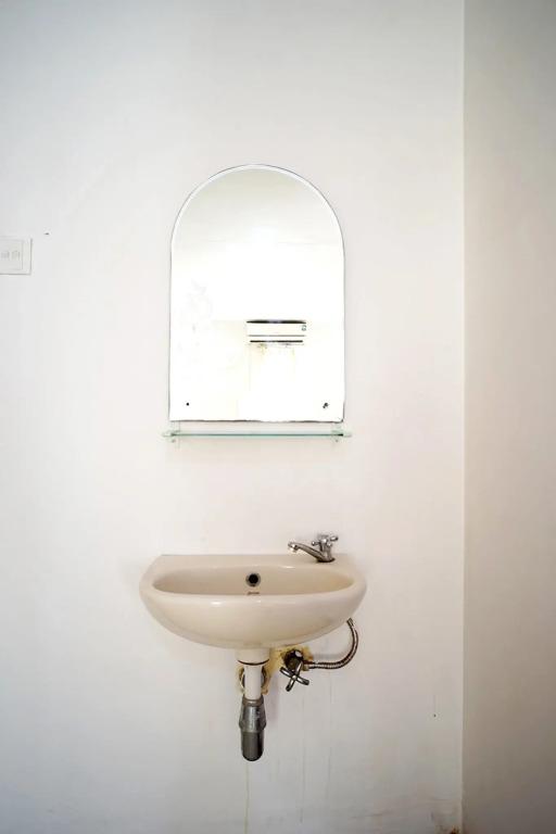 Баликпапан: Capital O 2885 Hemra Hotel