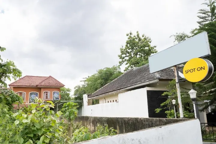 Депок: OYO 1806 Puri Arsita Homestay