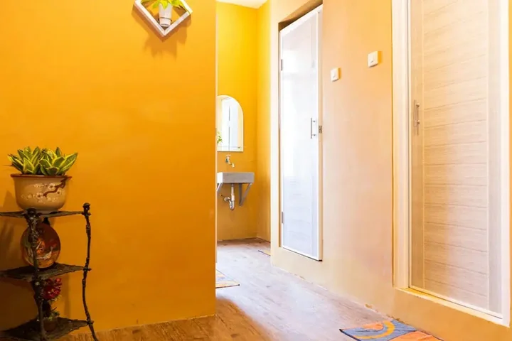 Семаранг: RedDoorz Hostel @ DI Panjaitan Simpang Lima