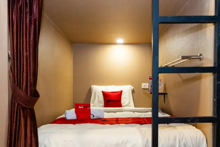 Семаранг: RedDoorz Hostel @ DI Panjaitan Simpang Lima