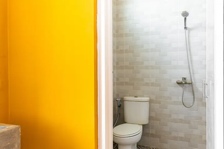 Семаранг: RedDoorz Hostel @ DI Panjaitan Simpang Lima