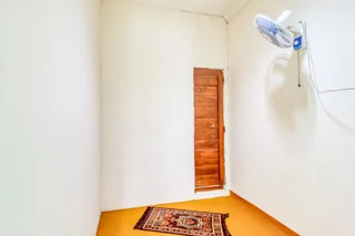 Депок: RedDoorz Hostel near Terminal Condongcatur Jogja