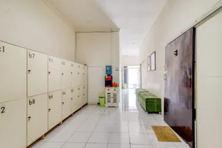 Депок: RedDoorz Hostel near Terminal Condongcatur Jogja