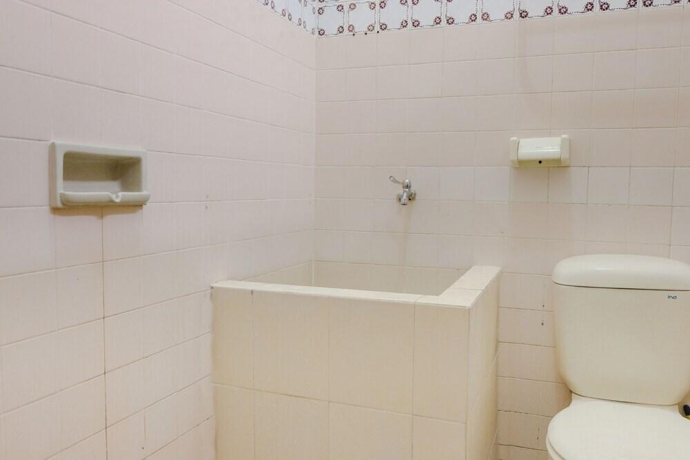 Маланг: Spot On 2764 Sulfat House 19