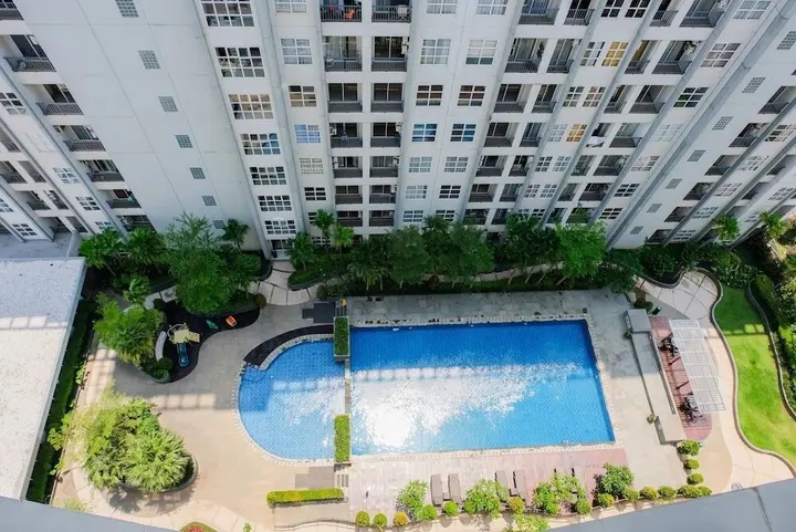 Legok: 1BR Cozy Stay at Saveria Apartment