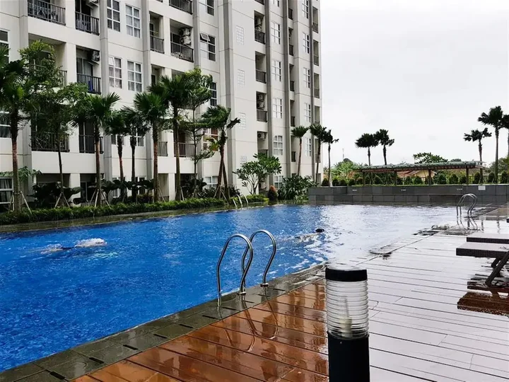 Legok: Modern Living 1BR at Saveria Apartment