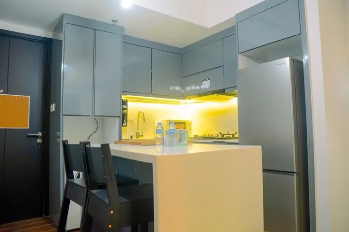 Legok: Cozy And Spacious 1Br Apartment At Casa De Parco