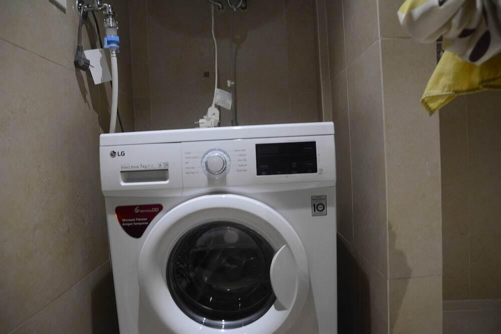 Legok: Luxurious And Pleasant 2br Branz Bsd City Apartment