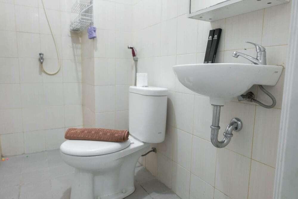 Тангеранг: Simple and Comfy 2BR Apartment at Ayodhya Residence By Travelio