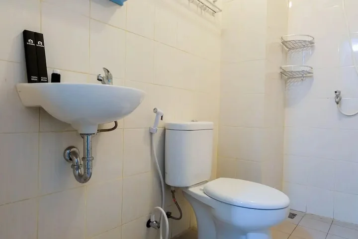 Тангеранг: Luxurious and Convenient 2BR Ayodhya Apartment