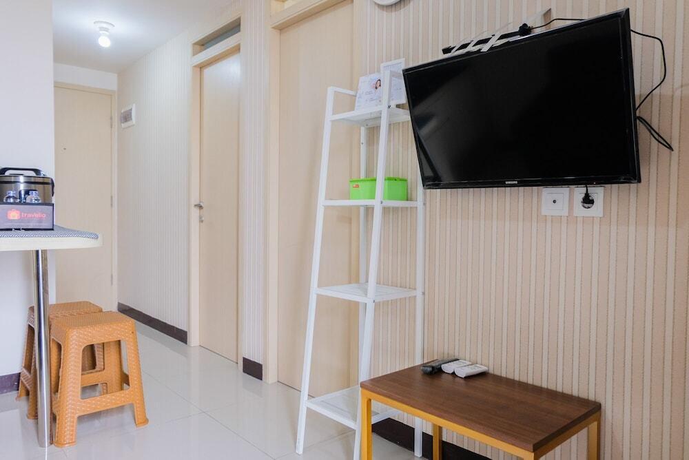 Тангеранг: Homey and Luxurious 2BR 19 Avenue Apartment