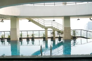 Депок: Modern 1BR Apartment at Atlanta Residence